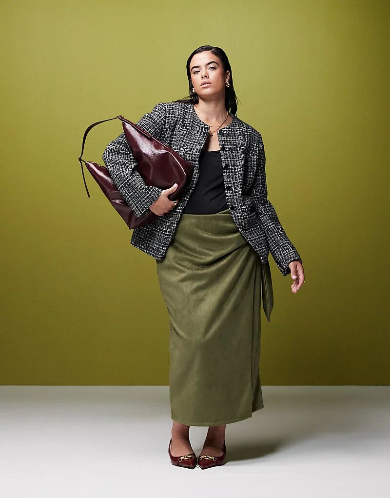 Юбка макси из замши с запахом и завязками цвета хаки ASOS
Юбка макси из замши с запахом и завязками цвета хаки ASOS