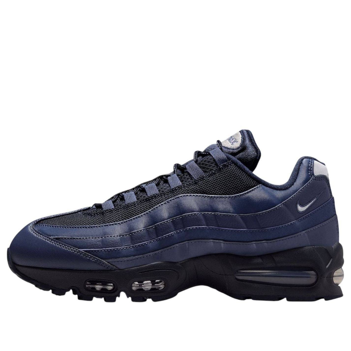 Кроссовки Nike Air Max 95 'Sanded Purple'
Кроссовки Nike Air Max 95 'Sanded Purple'