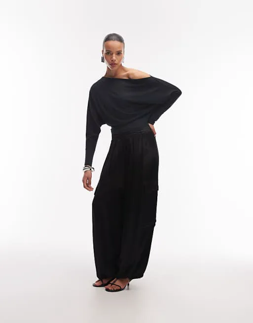 Черное боди с драпировкой и рукавами «летучая мышь» ASOS DESIGN - BLACK
Черное боди с драпировкой и рукавами «летучая мышь» ASOS DESIGN - BLACK