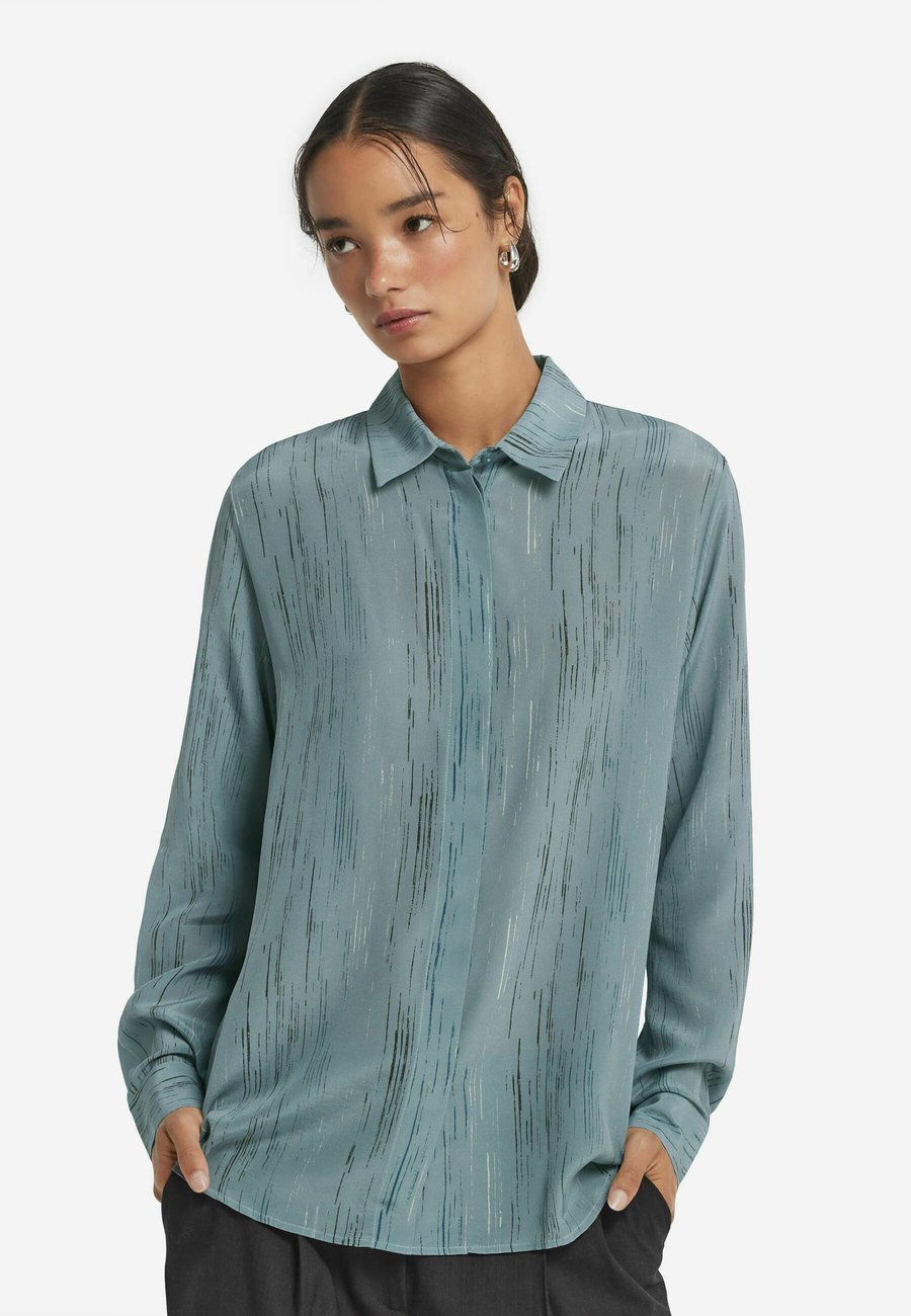 Блуза Falconeri Button-down blouse, St Graffiato Carta Da Zucchero/Light Blue
Блуза Falconeri Button-down blouse, St Graffiato Carta Da Zucchero/Light Blue