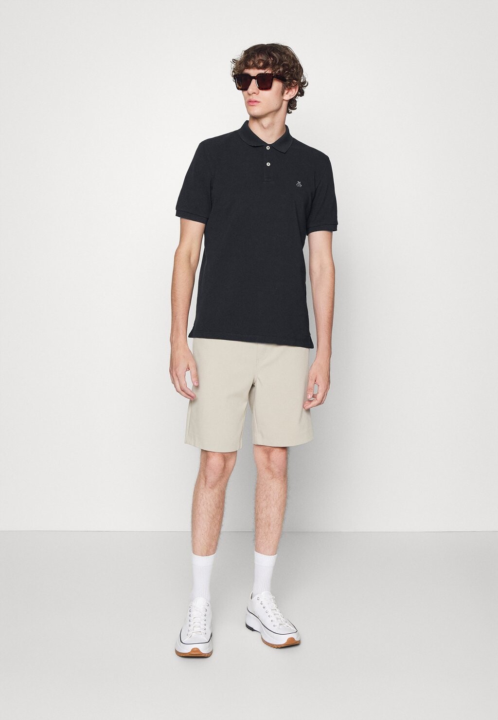 Рубашка-поло Short Sleeve Button Placket Slits Embroide Marc O'Polo, черная
Рубашка-поло Short Sleeve Button Placket Slits Embroide Marc O'Polo, черная