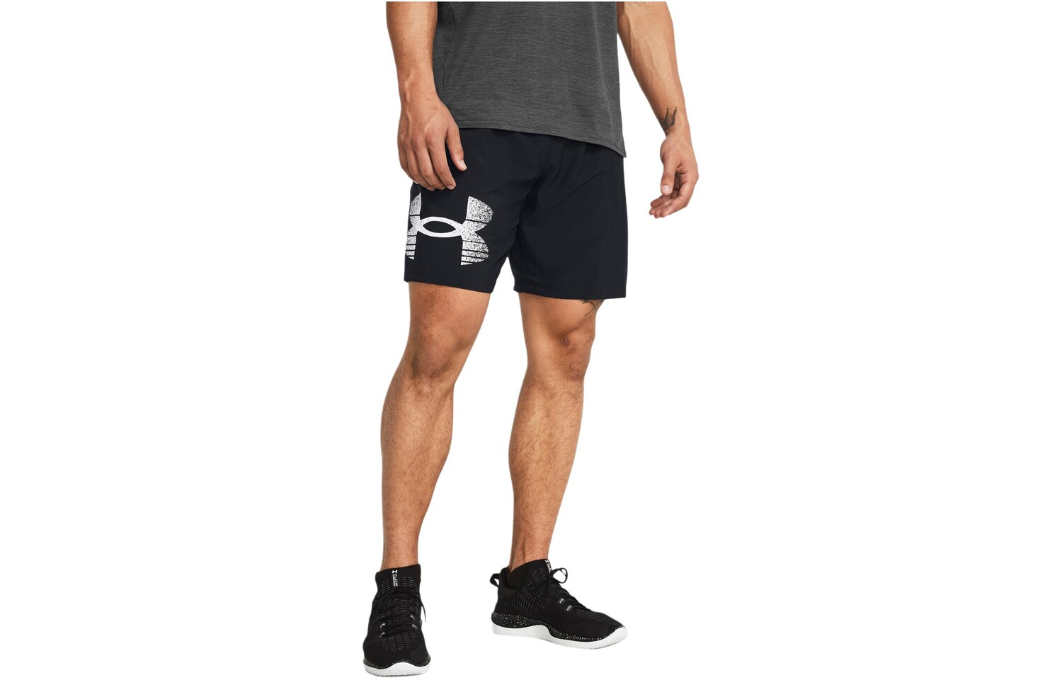 Мужские повседневные шорты Under Armour, цвет Black
Мужские повседневные шорты Under Armour, цвет Black