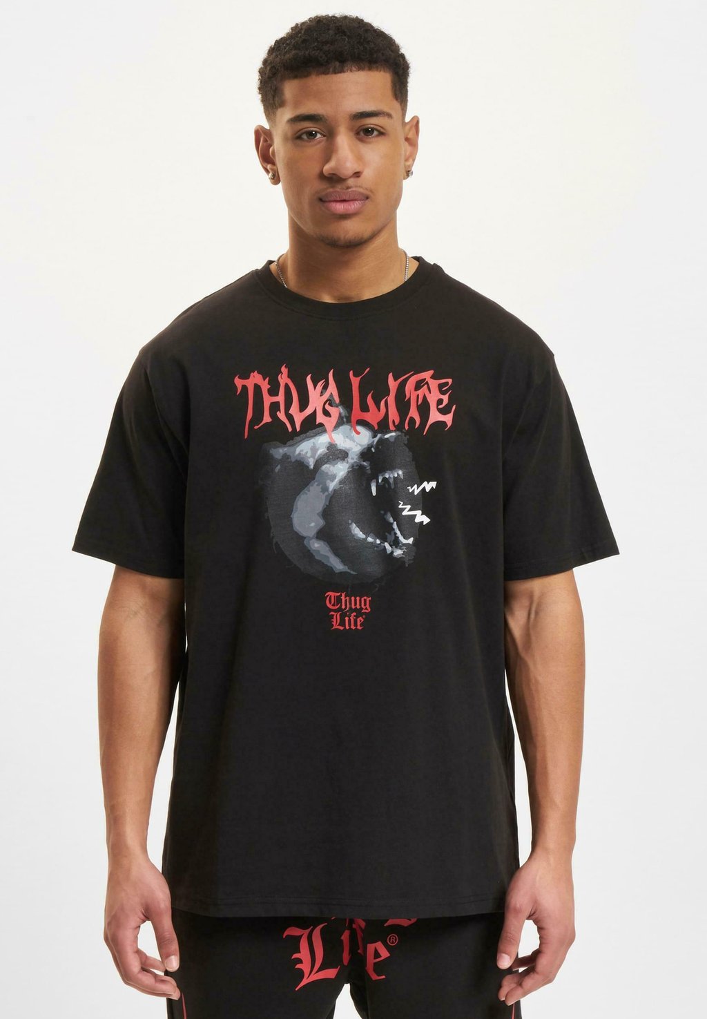 Футболка с принтом DUSKY Thug Life, черный
Футболка с принтом DUSKY Thug Life, черный