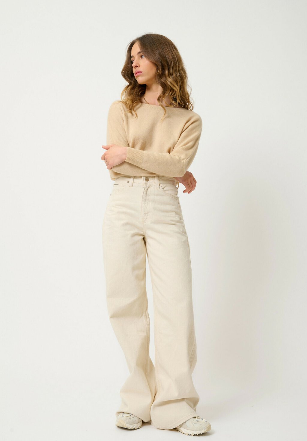 Джемпер GOLÉON Authentic Cashmere, бежевый
Джемпер GOLÉON Authentic Cashmere, бежевый