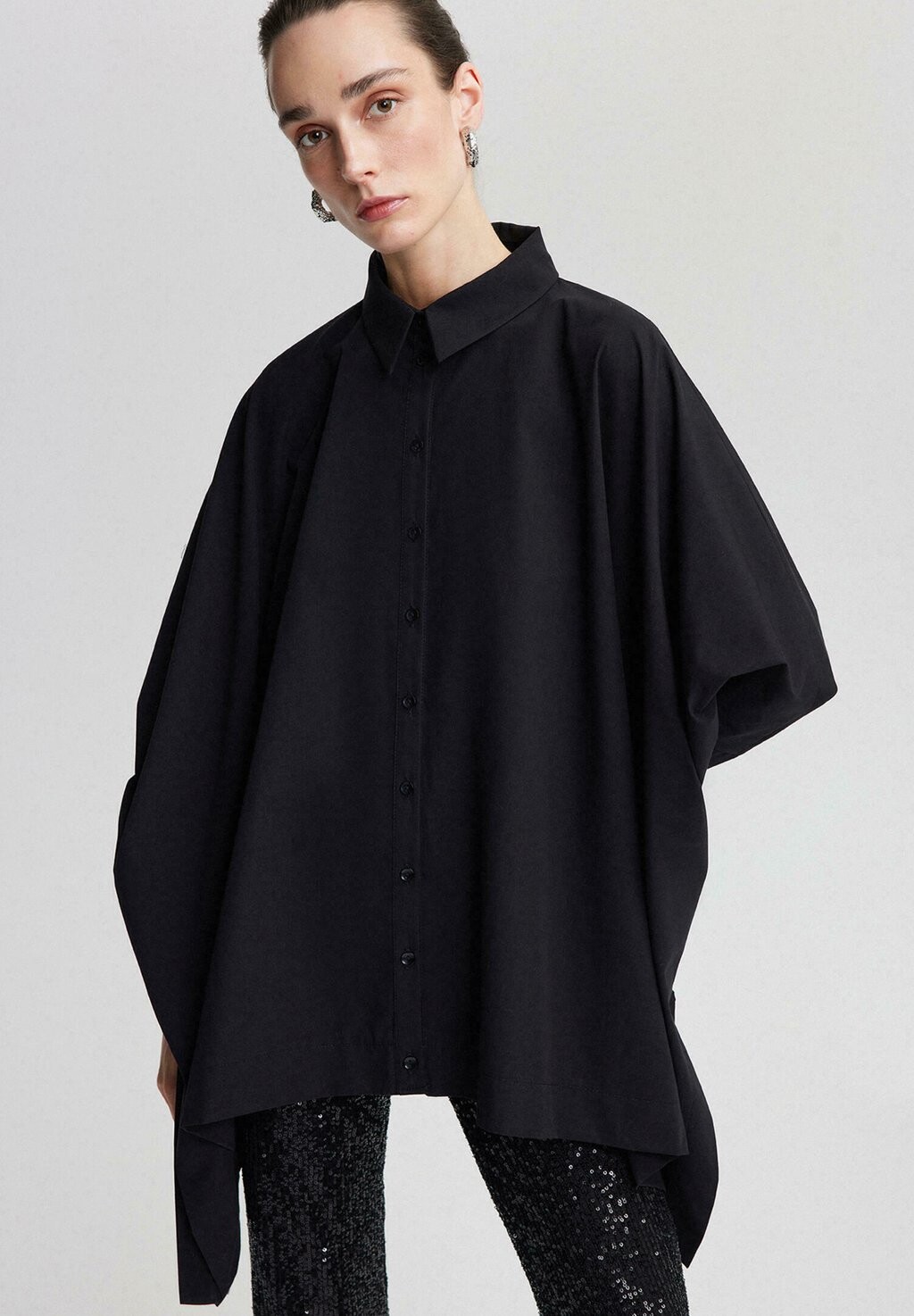 Блузка-рубашка RIBBON DETAILED OVERSIZE Touché Privé, цвет black
Блузка-рубашка RIBBON DETAILED OVERSIZE Touché Privé, цвет black