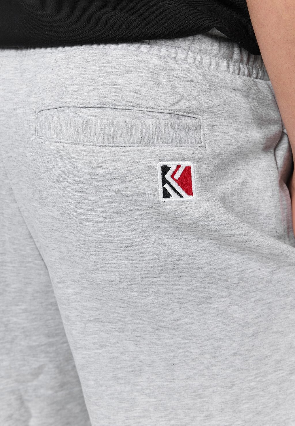 Спортивные штаны SIGNATURE RETRO PANTS Karl Kani, серый
Спортивные штаны SIGNATURE RETRO PANTS Karl Kani, серый