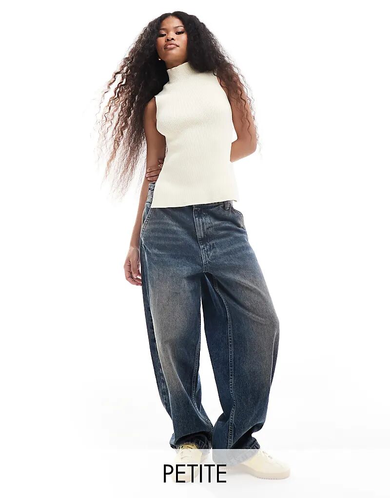 Джинсы Petite Skateter темного цвета Bershka
Джинсы Petite Skateter темного цвета Bershka