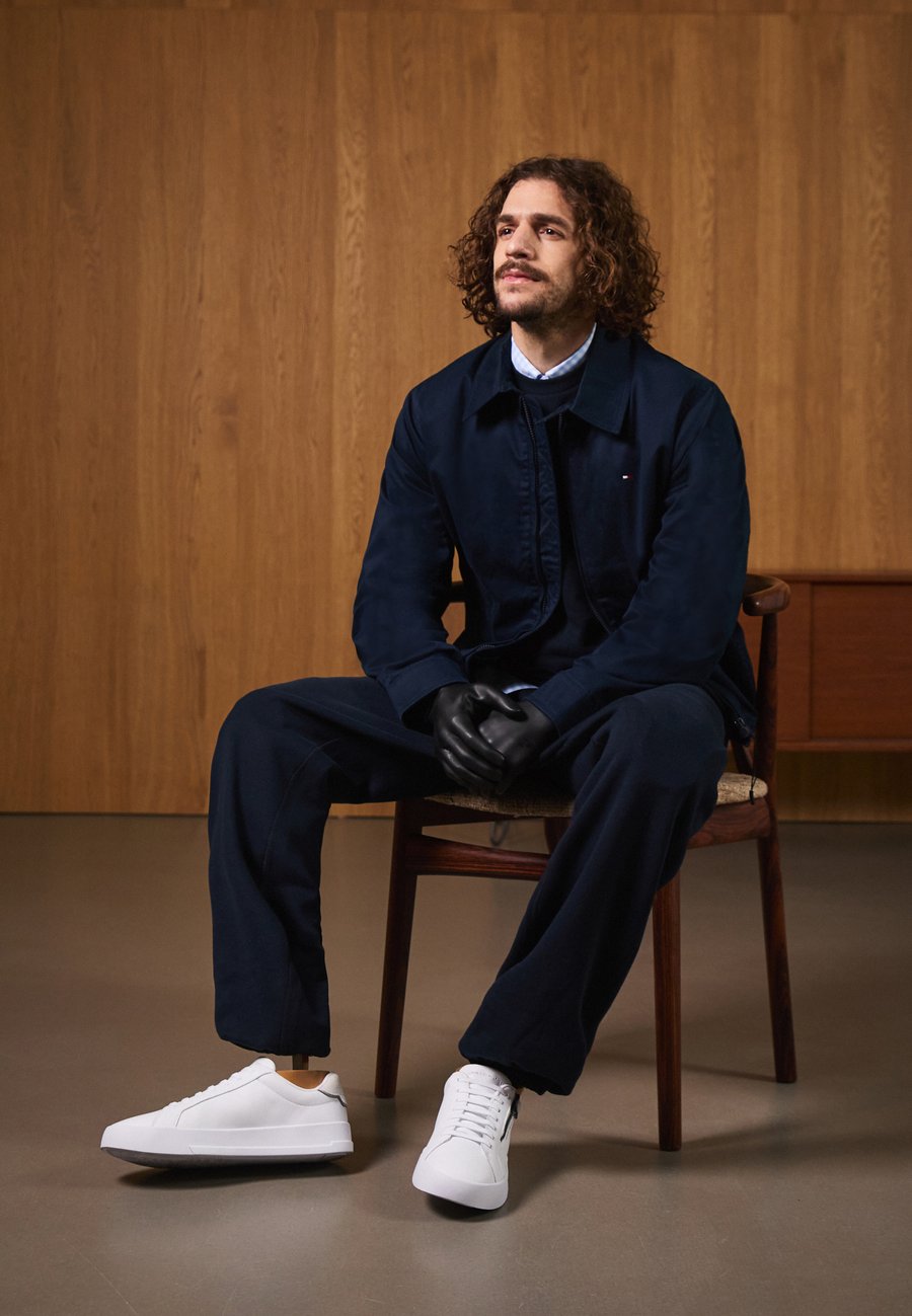 Кроссовки Tommy Hilfiger COURT, White
Кроссовки Tommy Hilfiger COURT, White