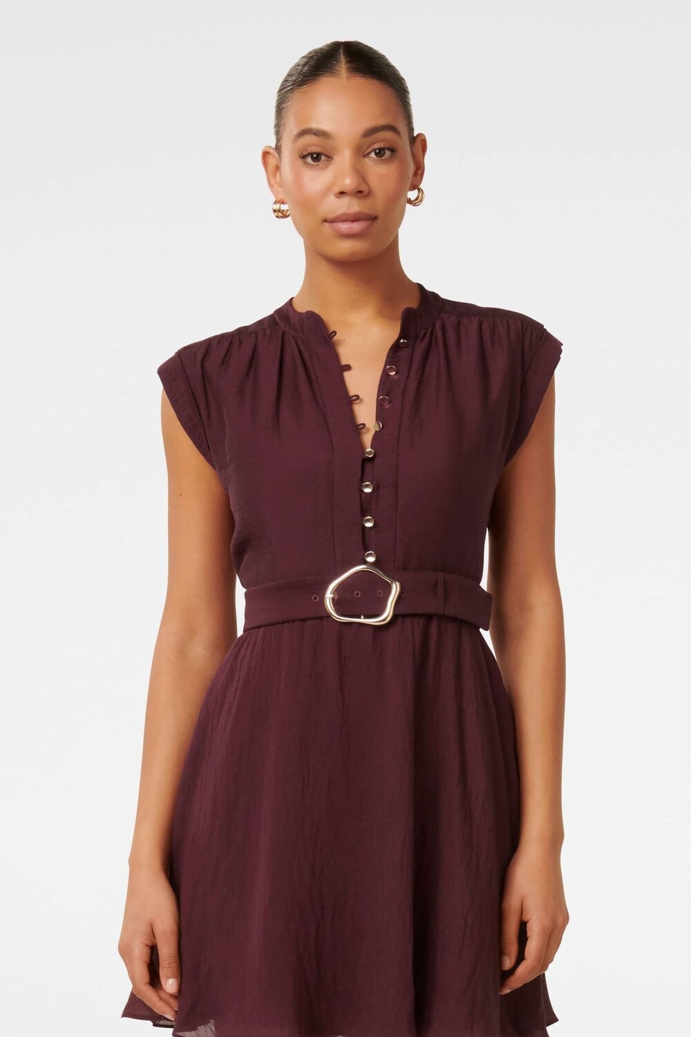 Мини платье Lucille с фактурным поясом и льном Forever New, коричневый
Мини платье Lucille с фактурным поясом и льном Forever New, коричневый