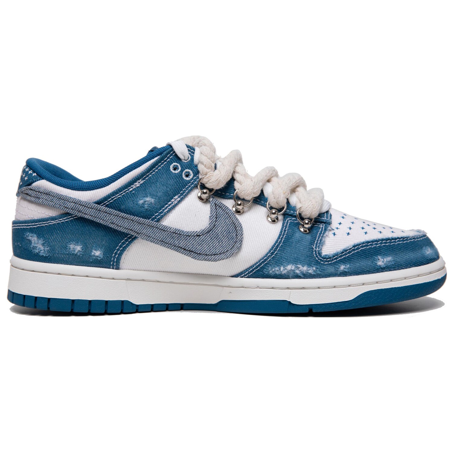 Мужские кроссовки для скейтбординга Nike Dunk, Industrial Blue/Photon Dust/Emerald Rise/Metallic Silver
Мужские кроссовки для скейтбординга Nike Dunk, Industrial Blue/Photon Dust/Emerald Rise/Metallic Silver