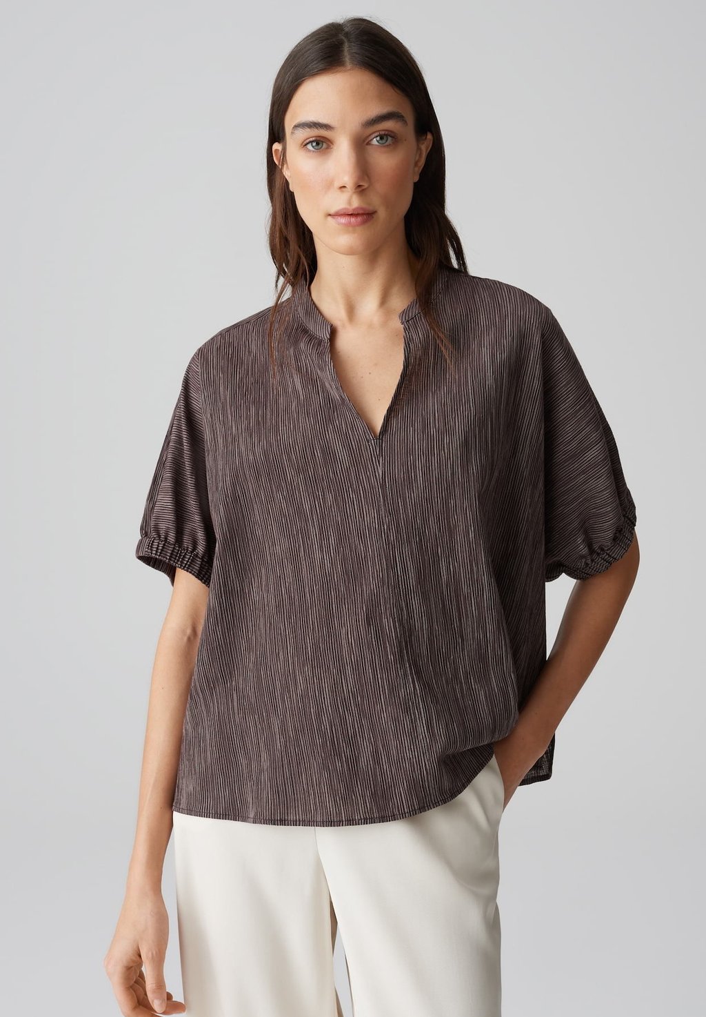 Блуза BOXY FIT CRASH OPUS, коричневый 
Блуза BOXY FIT CRASH OPUS, коричневый