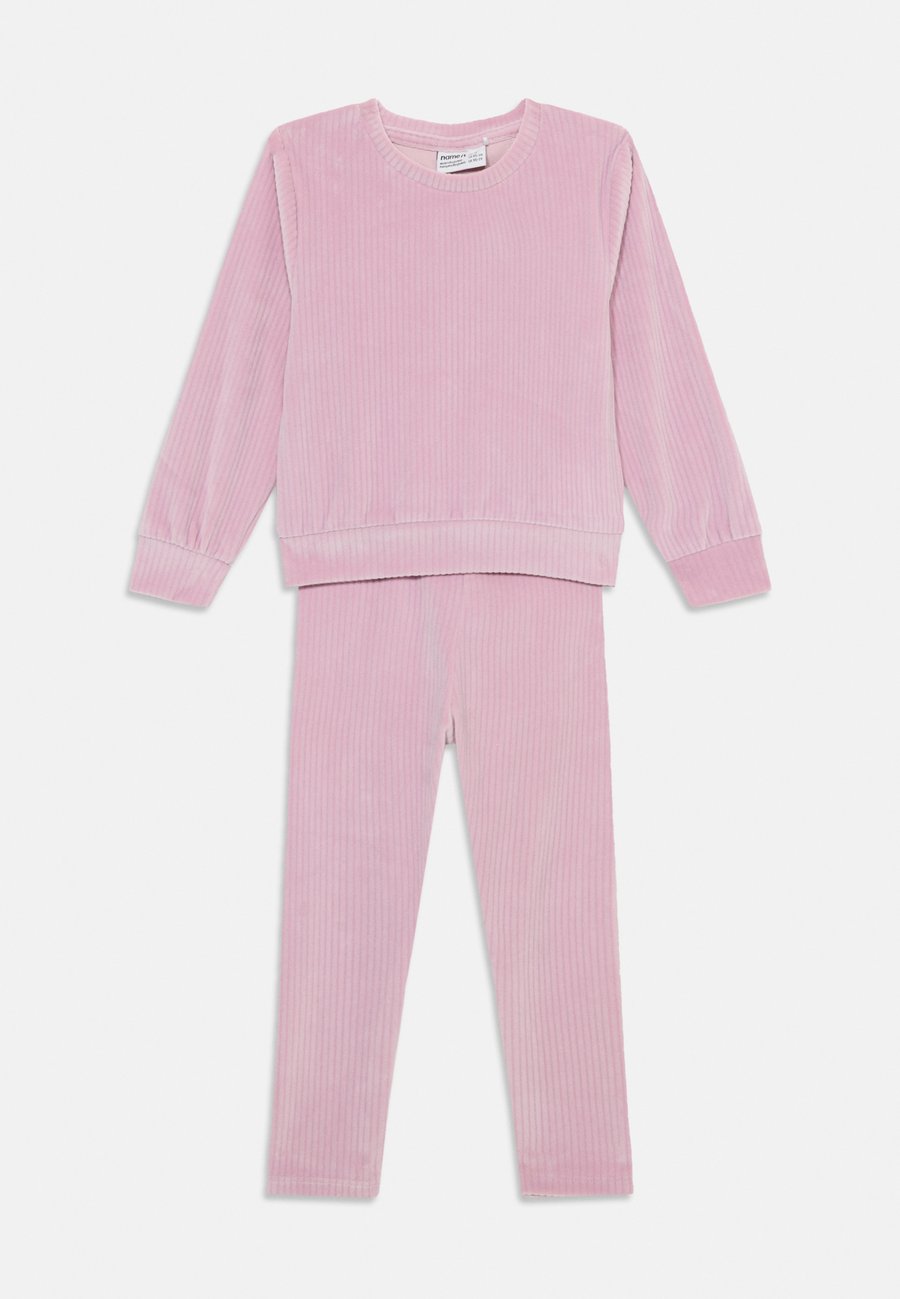 Толстовка Name it NMFVELOA SET, Keepsake Lilac/Lilac
Толстовка Name it NMFVELOA SET, Keepsake Lilac/Lilac