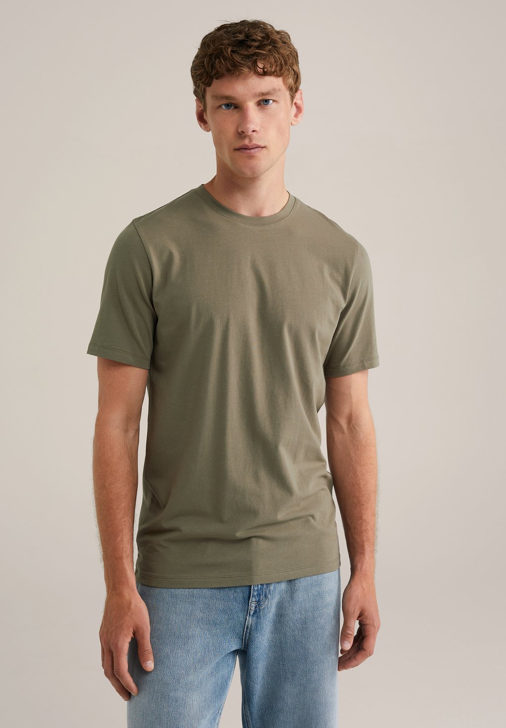 Базовая футболка WE Fashion, оливковый
Базовая футболка WE Fashion, оливковый