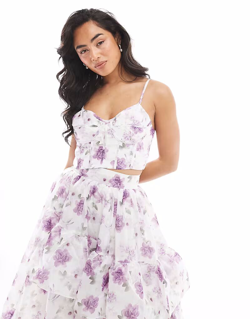 Укороченный топ True Decadence с V-образным вырезом из сиреневой цветочной органзы
Укороченный топ True Decadence с V-образным вырезом из сиреневой цветочной органзы