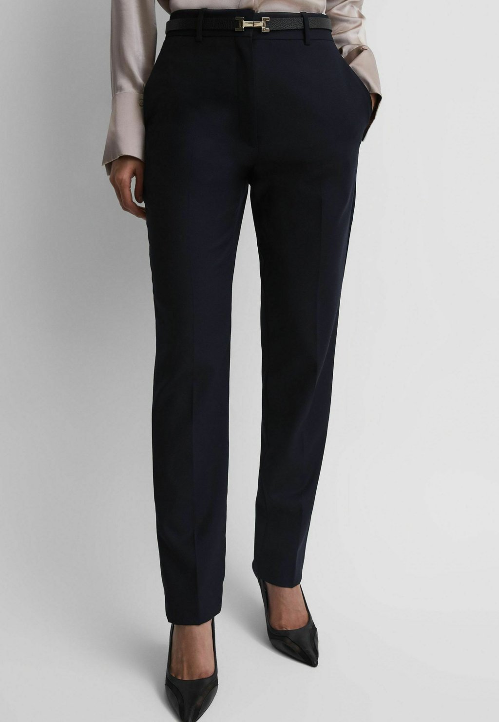 Брюки HAISLEY Reiss, синий
Брюки HAISLEY Reiss, синий