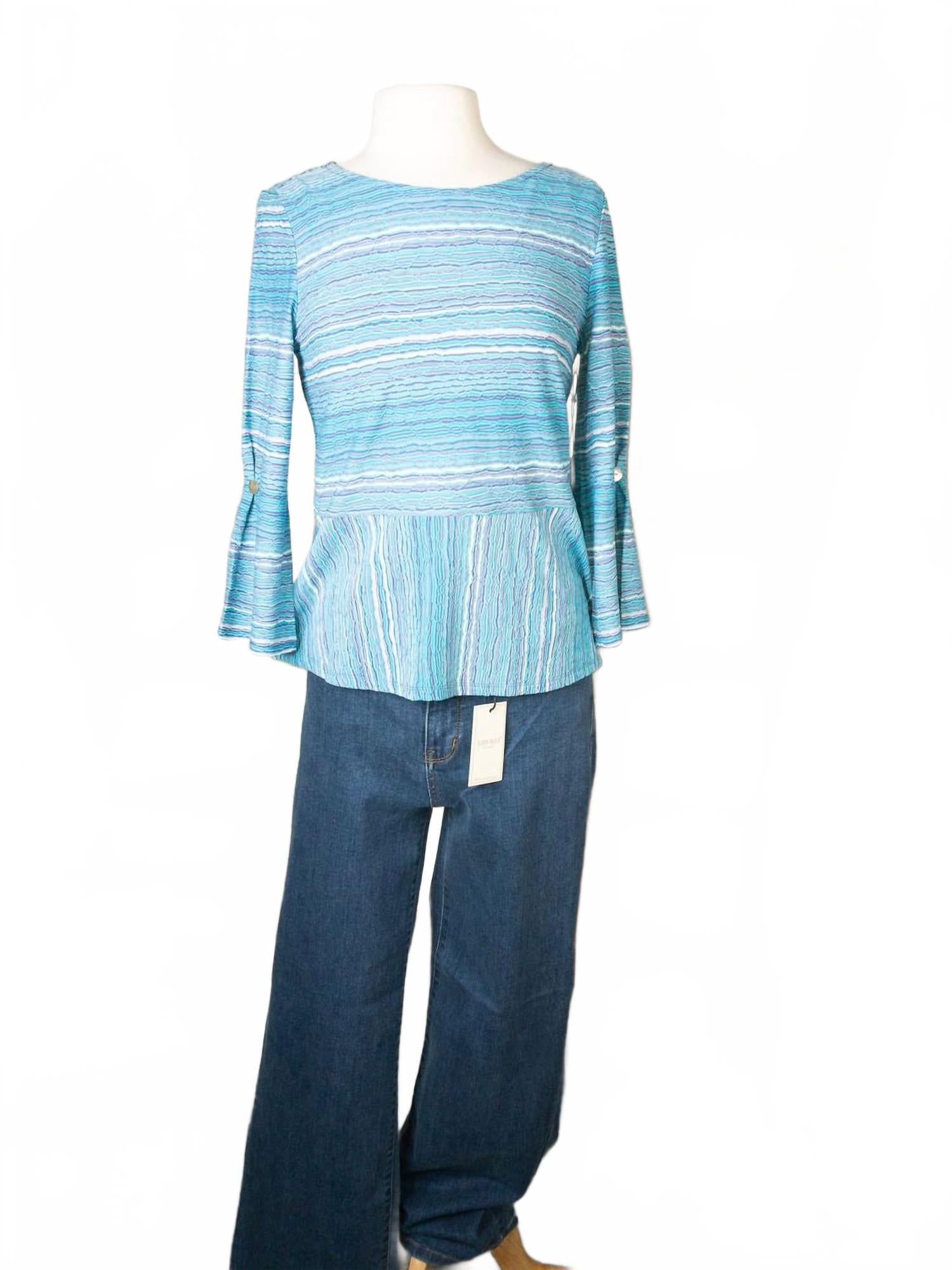 Женский топ Beach Fron Waves Swing в цвете Dusk Habitat, Dusk
Женский топ Beach Fron Waves Swing в цвете Dusk Habitat, Dusk