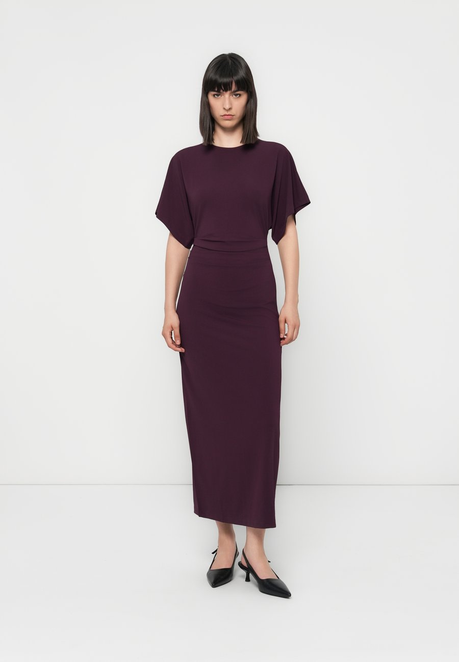 Платье JDY JDYDINA LONG DRESS, Winetasting/Bordeaux
Платье JDY JDYDINA LONG DRESS, Winetasting/Bordeaux