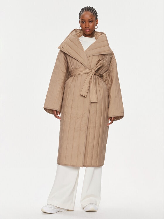 Переходная куртка стандартного кроя Calvin Klein, коричневый
Переходная куртка стандартного кроя Calvin Klein, коричневый