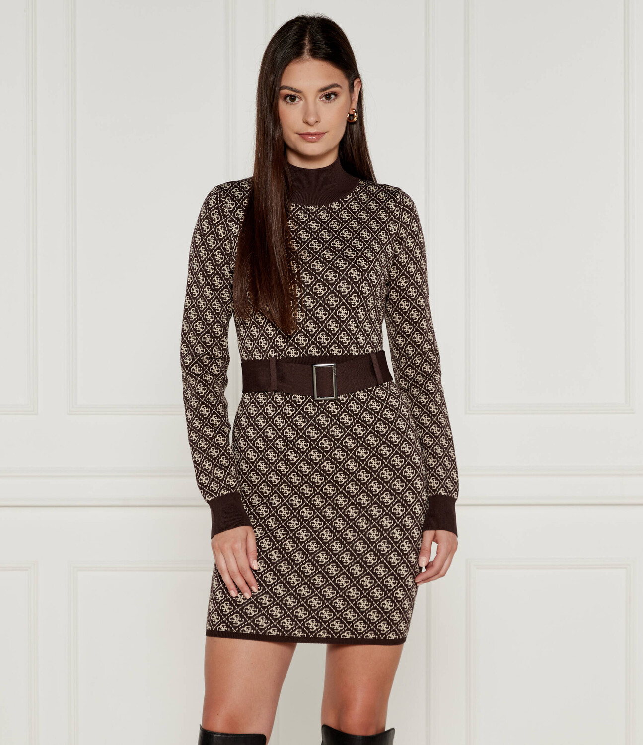 Платье GUESS, коричневый
Платье GUESS, коричневый