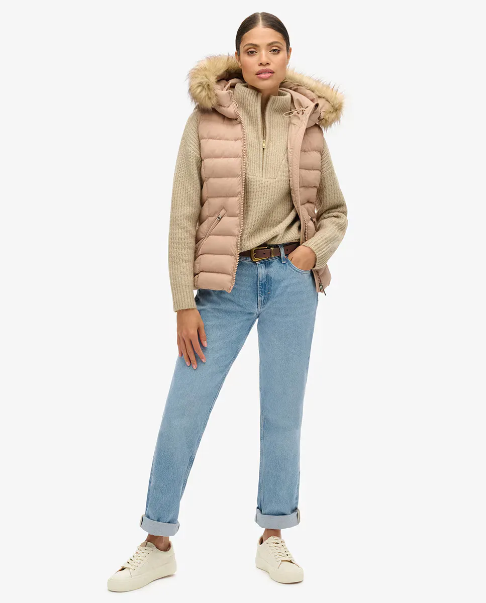 Женский жилет с капюшоном и отделкой из синтетического меха Fuji Superdry, цвет Topo, Коричневый, Женский жилет с капюшоном и отделкой из синтетического меха Fuji Superdry, цвет Topo
Женский жилет с капюшоном и отделкой из синтетического меха Fuji Superdry, цвет Topo, Коричневый, Женский жилет с капюшоном и отделкой из синтетического меха Fuji Superdry, цвет Topo