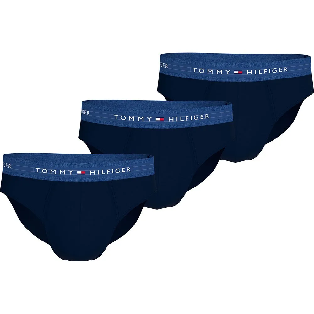 Трусы Tommy Hilfiger UM0UM02904 3 units, синий
Трусы Tommy Hilfiger UM0UM02904 3 units, синий