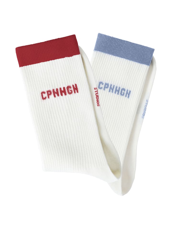 Copenhagen Studios Теннисные носки: 1 пара кремового цвета с красными вставками, 1 пара кремового цвета со светло-голубыми вставками
Copenhagen Studios Теннисные носки: 1 пара кремового цвета с красными вставками, 1 пара кремового цвета со светло-голубыми вставками