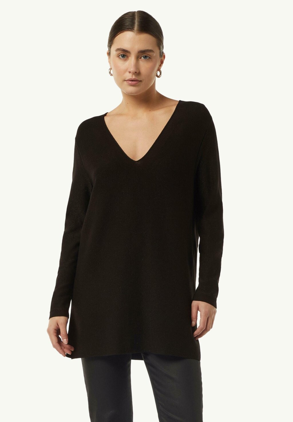 Джемпер MIT SEITLICH GESCHLITZTEM SAUM comma, черный
Джемпер MIT SEITLICH GESCHLITZTEM SAUM comma, черный