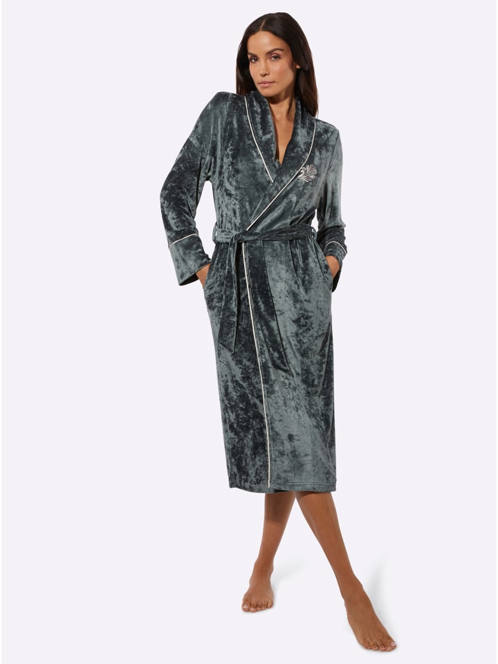 Халат creation L 
Халат creation L