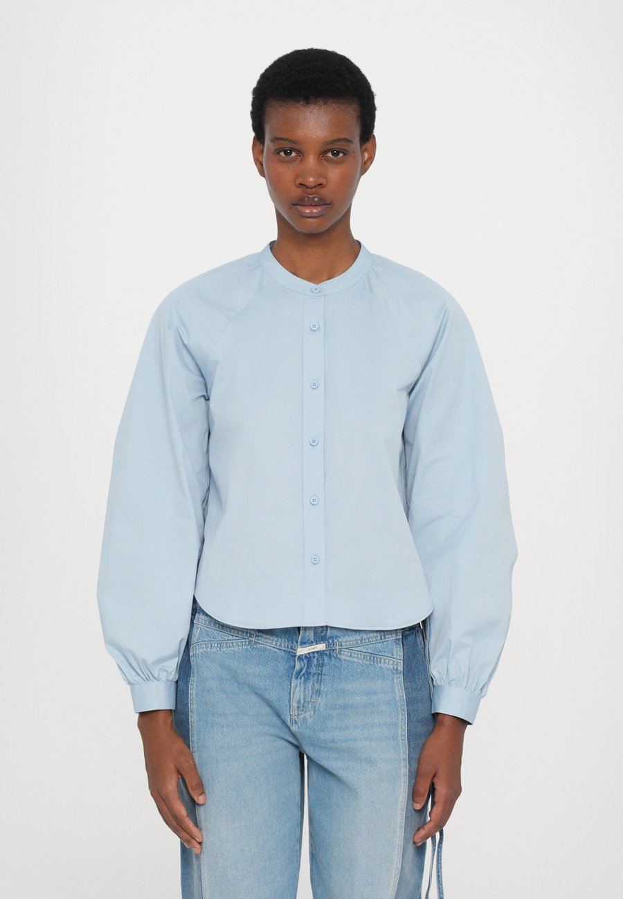 Блуза CLOSED WIDE SLEEVE BLOUSE, Powder Blue/Light Blue
Блуза CLOSED WIDE SLEEVE BLOUSE, Powder Blue/Light Blue