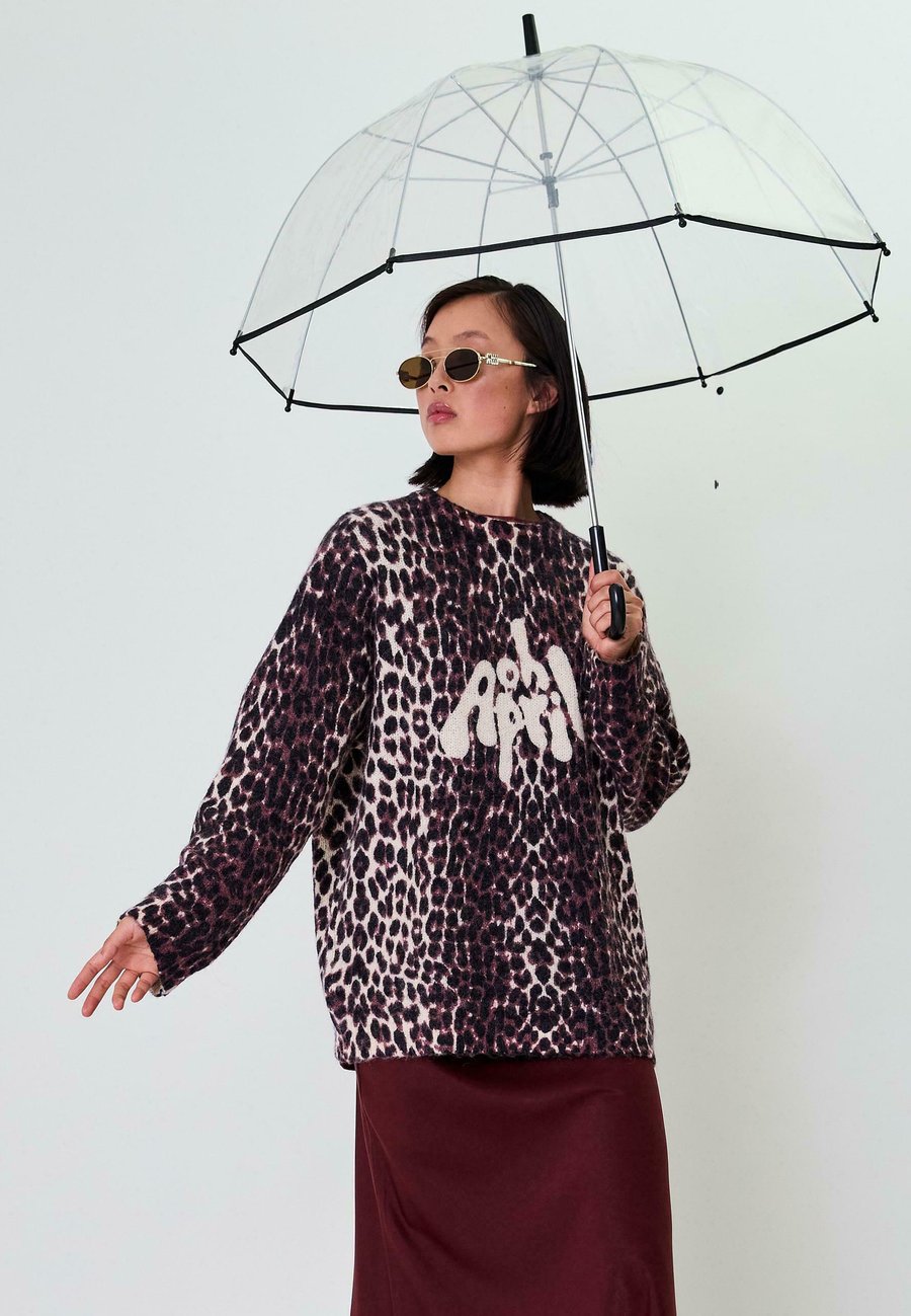 Джемпер OH APRIL MOANI, Leo Cherrywood/Mottled Brown
Джемпер OH APRIL MOANI, Leo Cherrywood/Mottled Brown