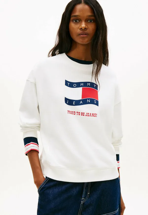 Толстовка свободного кроя из замши с волнистым флагом Tommy Jeans, Ecru, Бежевый, Толстовка свободного кроя из замши с волнистым флагом Tommy Jeans, Ecru
Толстовка свободного кроя из замши с волнистым флагом Tommy Jeans, Ecru, Бежевый, Толстовка свободного кроя из замши с волнистым флагом Tommy Jeans, Ecru