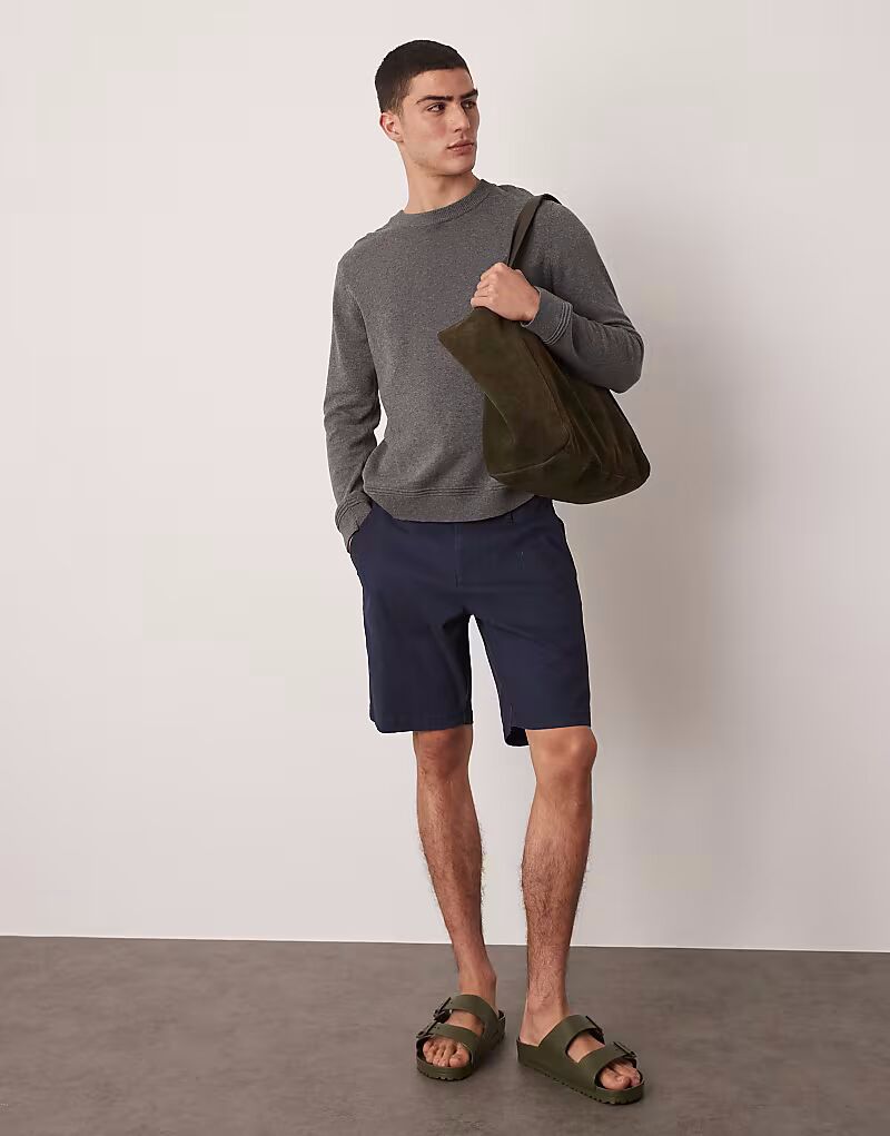 Узкие шорты-чиносы стандартной длины ASOS DESIGN темно-синего цвета 
Узкие шорты-чиносы стандартной длины ASOS DESIGN темно-синего цвета