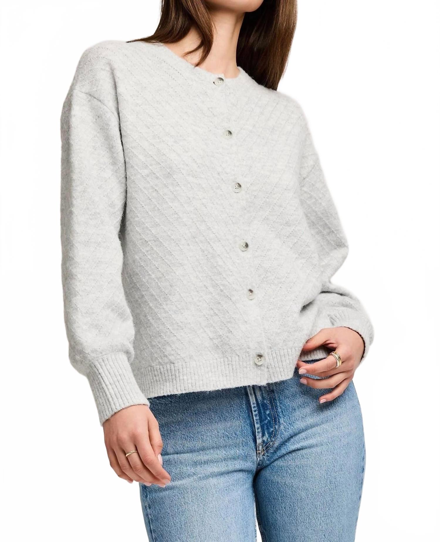 Кардиган Leonie в серой меланжевой пряже Gentle Fawn, серый
Кардиган Leonie в серой меланжевой пряже Gentle Fawn, серый