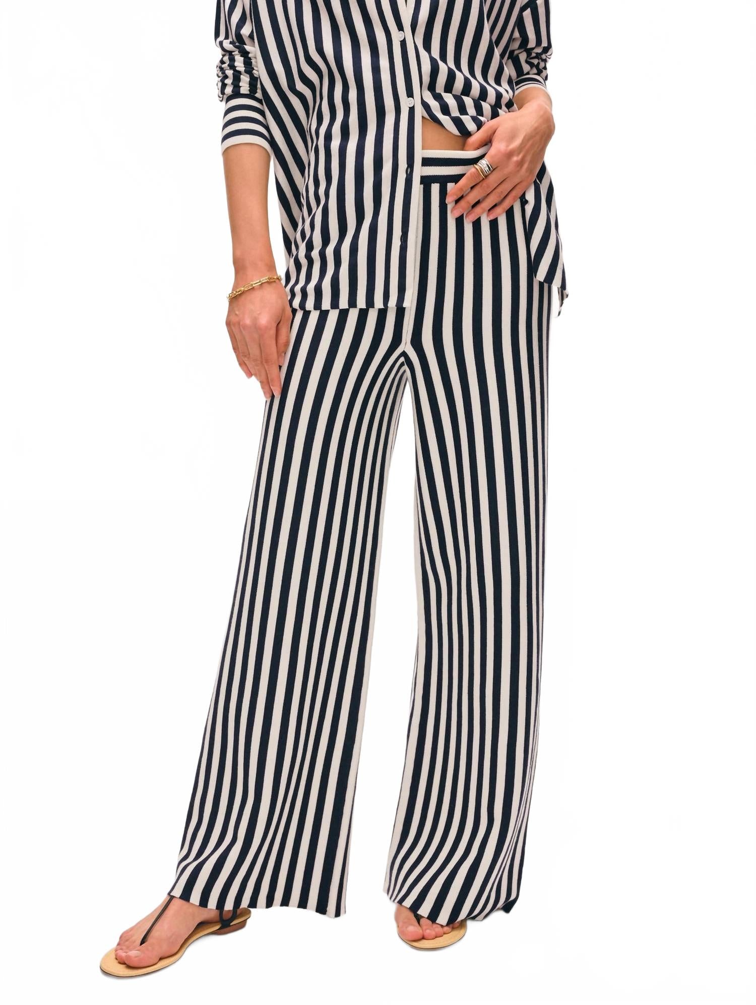 Полосатые брюки из органического хлопка высшего качества, цвет: темно-синий/белый White + Warren, темно-синий/белый
Полосатые брюки из органического хлопка высшего качества, цвет: темно-синий/белый White + Warren, темно-синий/белый