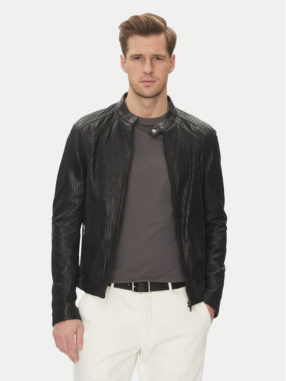 Облегающая кожаная куртка Leni Serge Pariente, черный
Облегающая кожаная куртка Leni Serge Pariente, черный