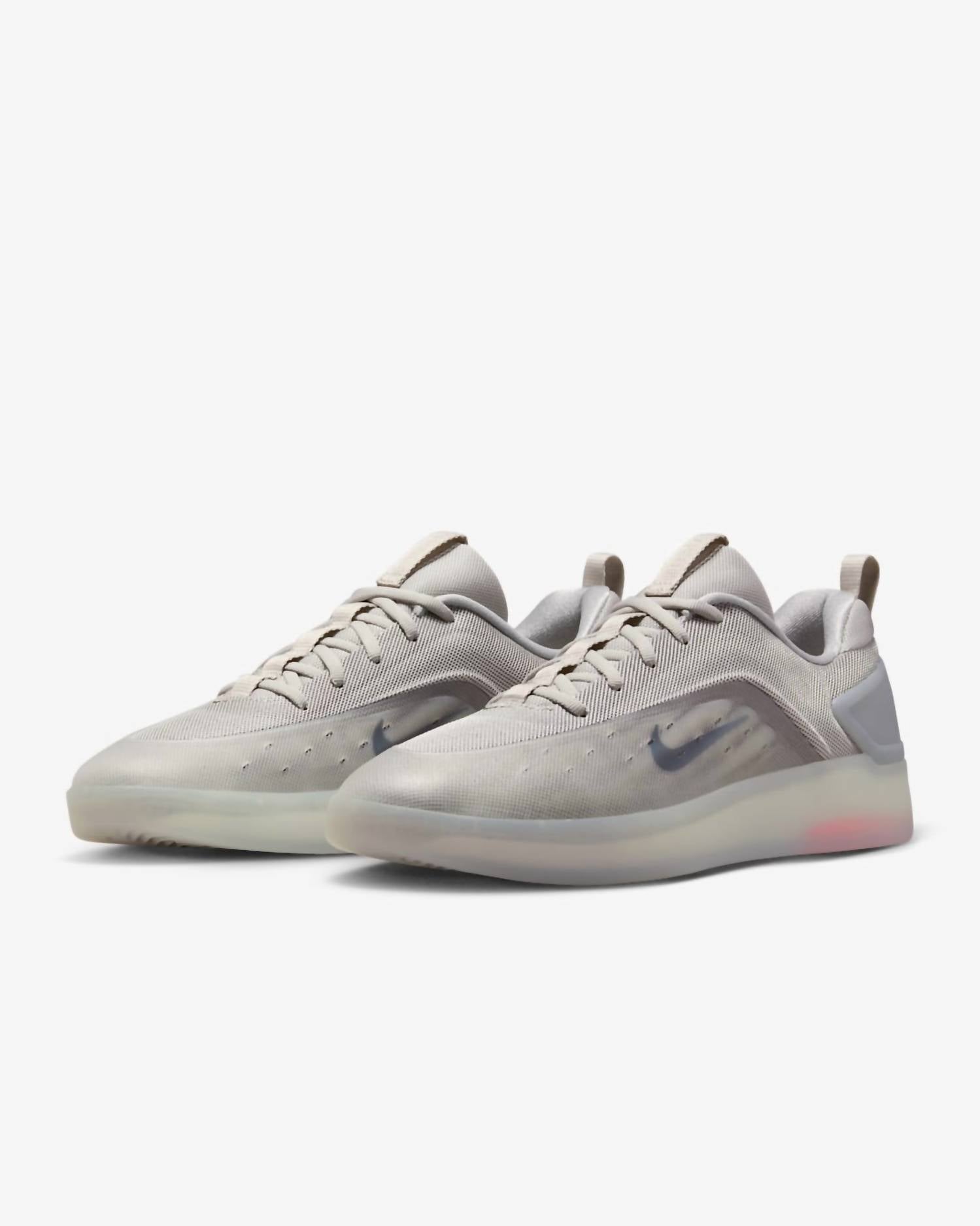 Nike Мужские скейтбордистские кроссовки Sb Zoom Nyjah 4 в цвете College Grey/light Silver/bright Crimson
Nike Мужские скейтбордистские кроссовки Sb Zoom Nyjah 4 в цвете College Grey/light Silver/bright Crimson