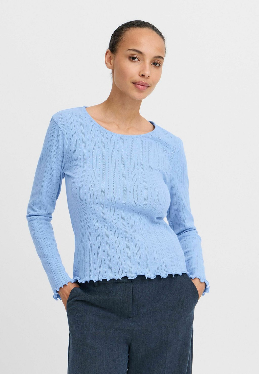 Футболка с длинным рукавом BYUNICA LS b.young, синий
Футболка с длинным рукавом BYUNICA LS b.young, синий