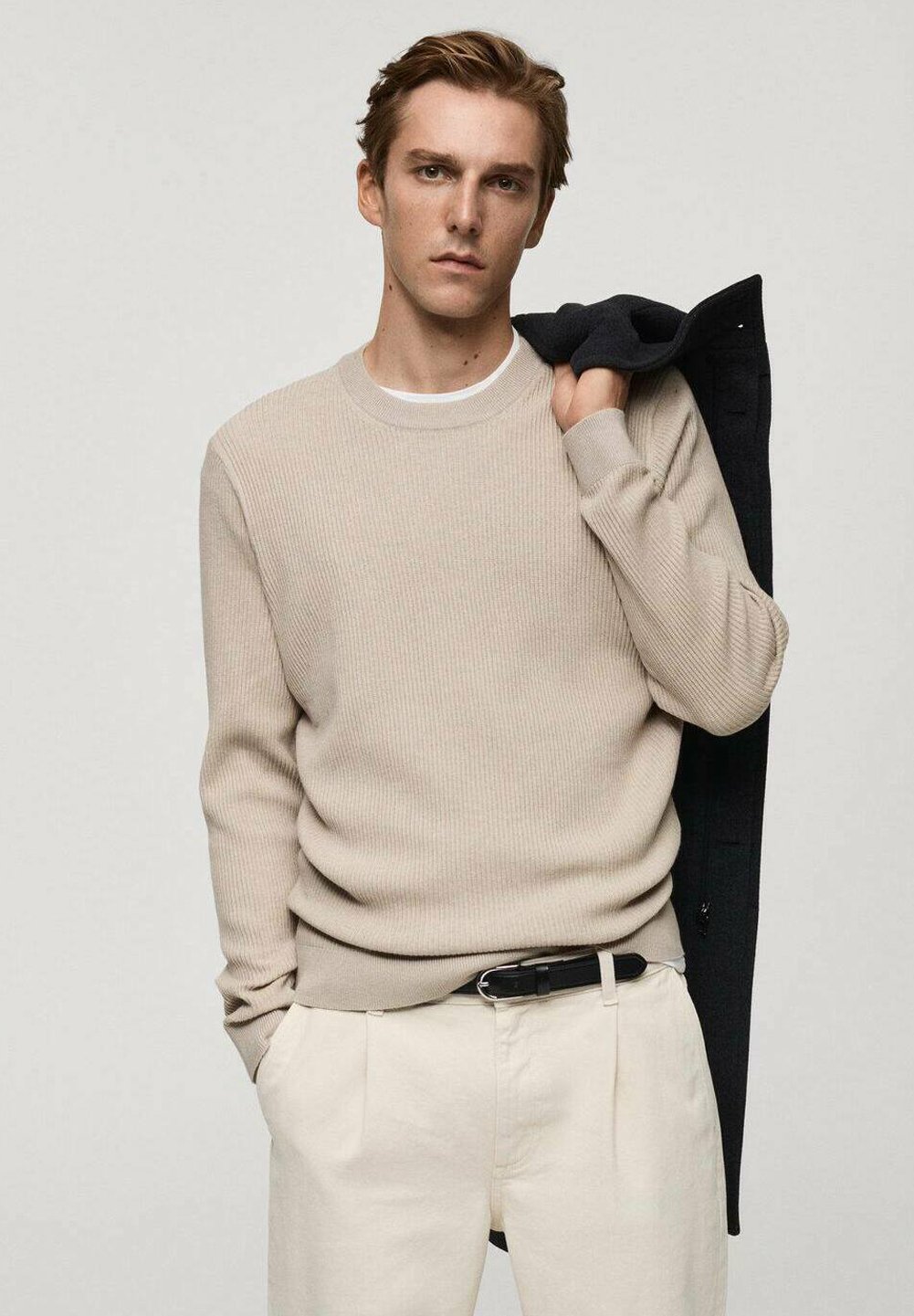 Джемпер Mango, бежевый
Джемпер Mango, бежевый