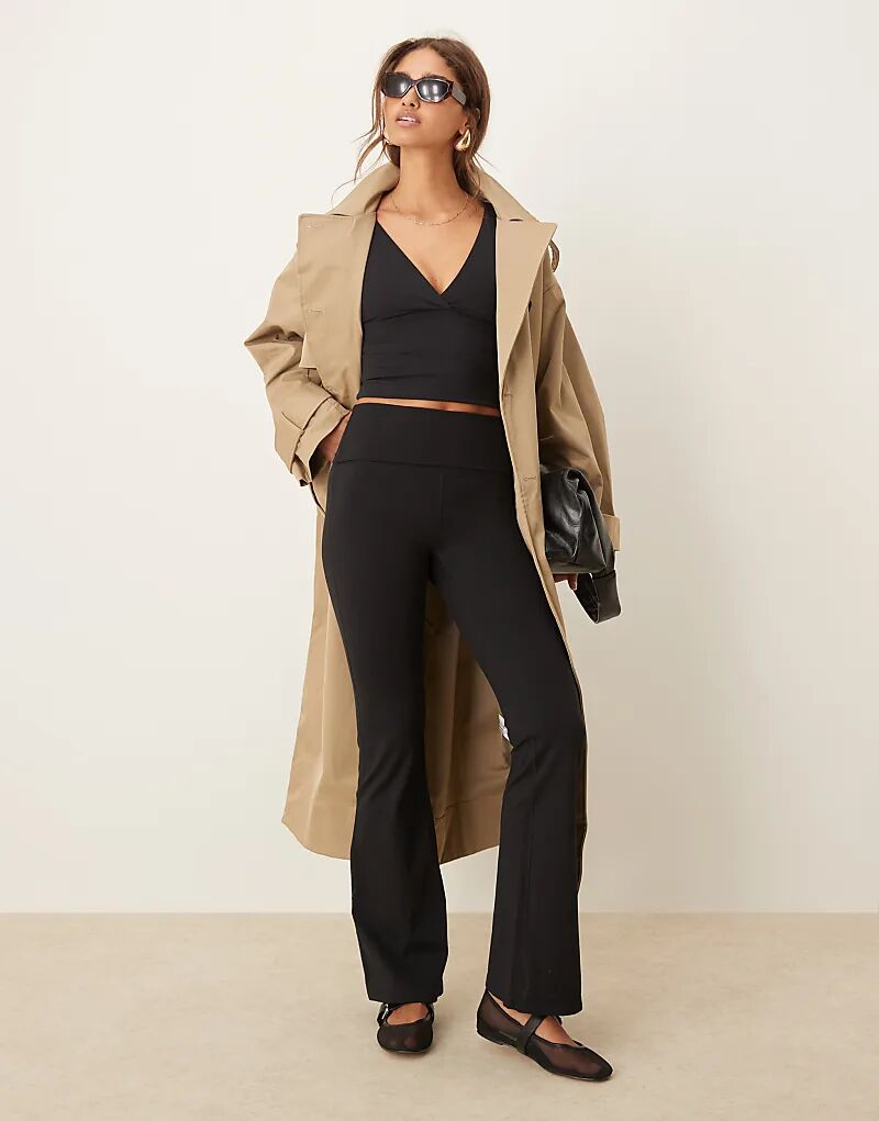 Леггинсы DayFlex со складками на талии черного цвета Tala
Леггинсы DayFlex со складками на талии черного цвета Tala