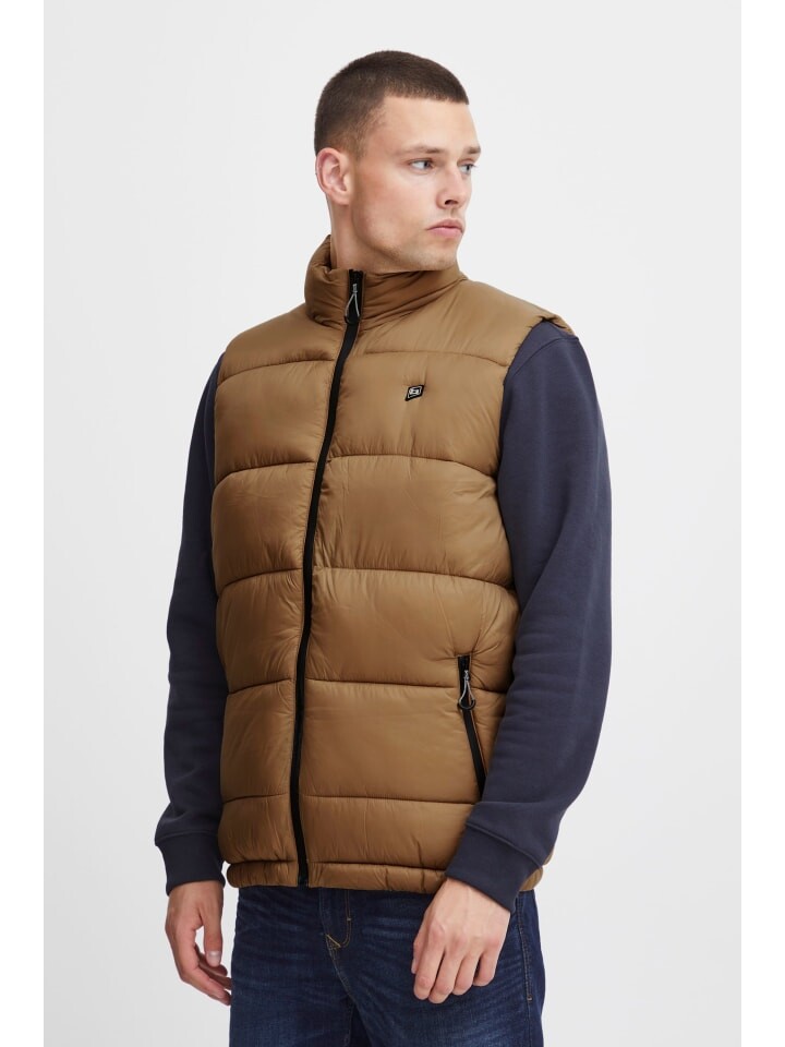 Стеганый жилет BLEND Steppweste BHWaistcoat Otw 20716408 Schlichte Weste mit Badge, коричневый
Стеганый жилет BLEND Steppweste BHWaistcoat Otw 20716408 Schlichte Weste mit Badge, коричневый