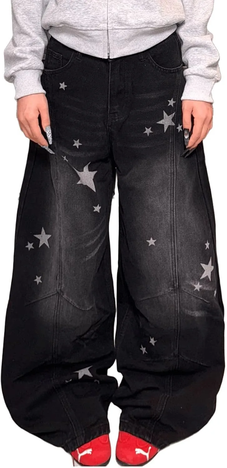 Высокие мешковатые джинсы для женщин в черную звездную принт FEUSEUZ
Высокие мешковатые джинсы для женщин в черную звездную принт FEUSEUZ