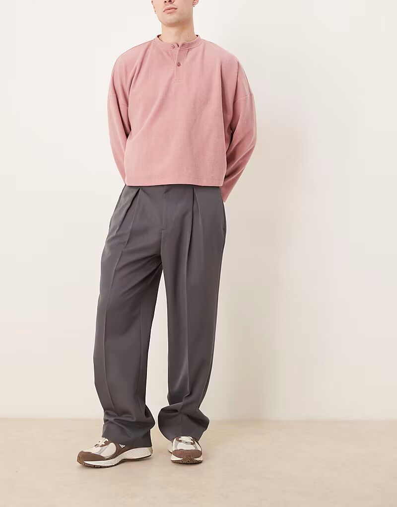 Элегантные широкие брюки ASOS DESIGN серого цвета со встречными складками спереди и эластичной талией
Элегантные широкие брюки ASOS DESIGN серого цвета со встречными складками спереди и эластичной талией