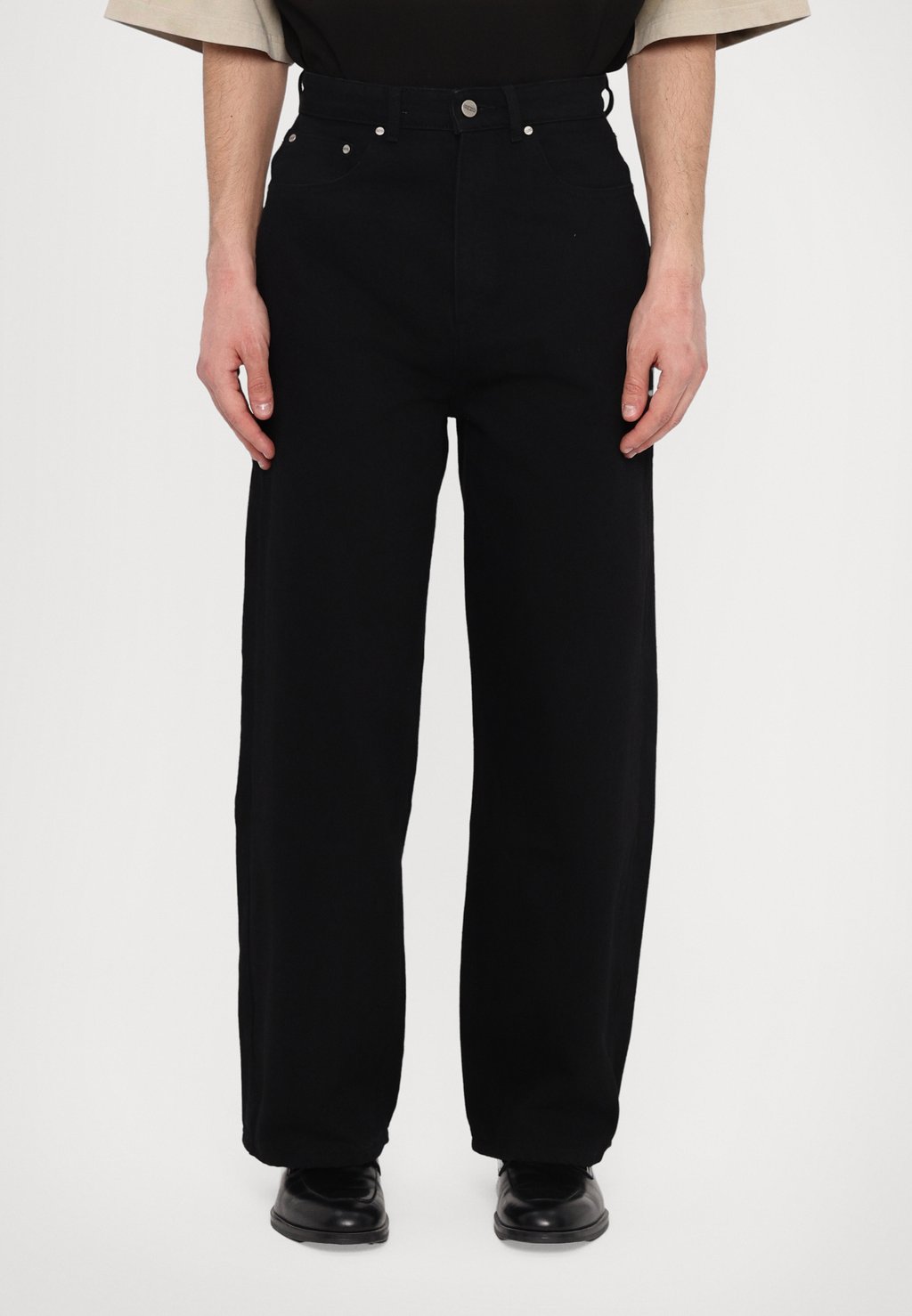 Джинсы свободного кроя BAGGY Han Kjøbenhavn, деним
Джинсы свободного кроя BAGGY Han Kjøbenhavn, деним