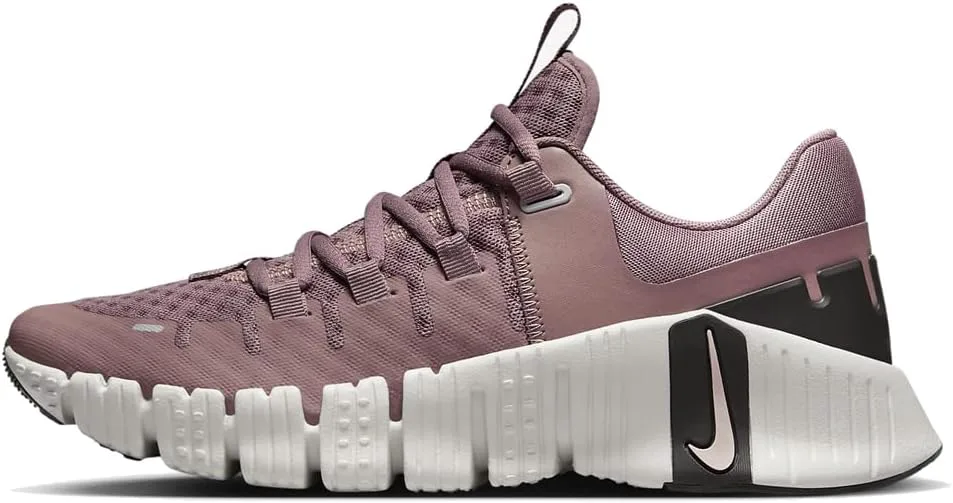 Женские кроссовки Nike Free Metcon 5 для тренировок, сиреневый/коричневый
Женские кроссовки Nike Free Metcon 5 для тренировок, сиреневый/коричневый