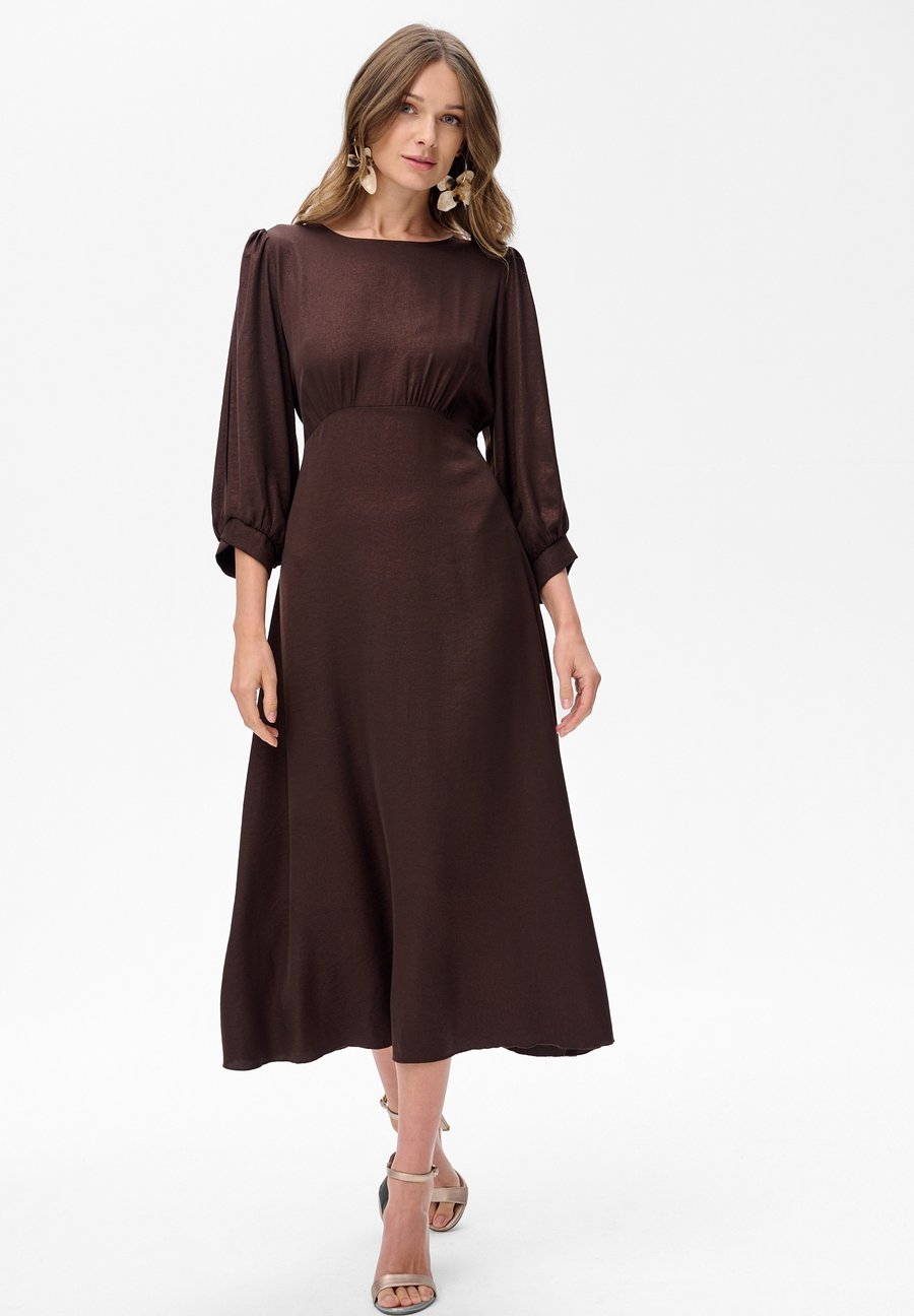 Платье blue shadow Day dress, Brown
Платье blue shadow Day dress, Brown