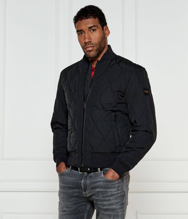 Куртка Boss Orange стеганая, черный
Куртка Boss Orange стеганая, черный