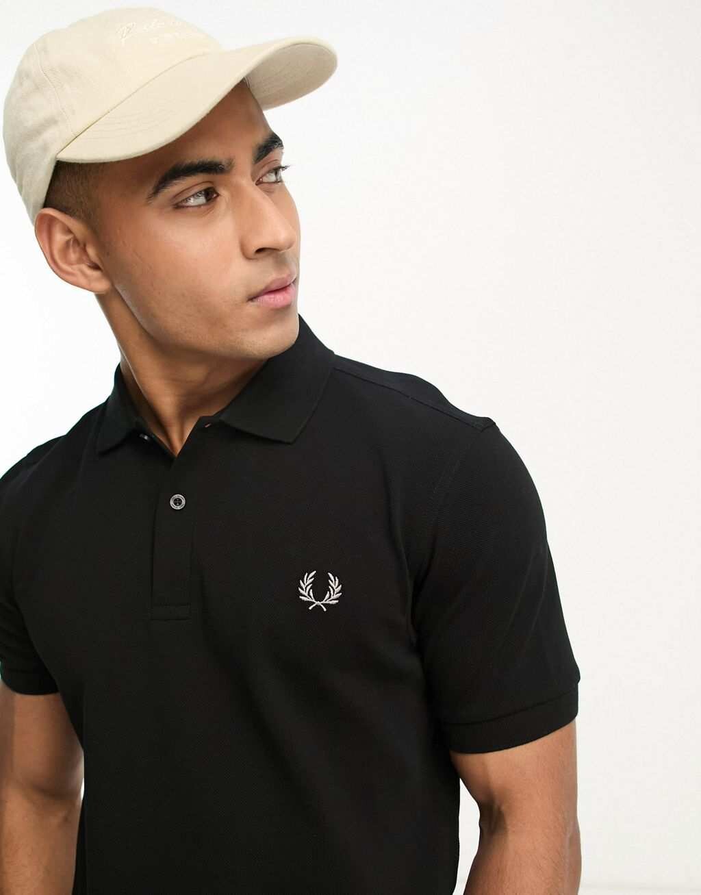 Черная однотонная рубашка-поло Fred Perry
Черная однотонная рубашка-поло Fred Perry