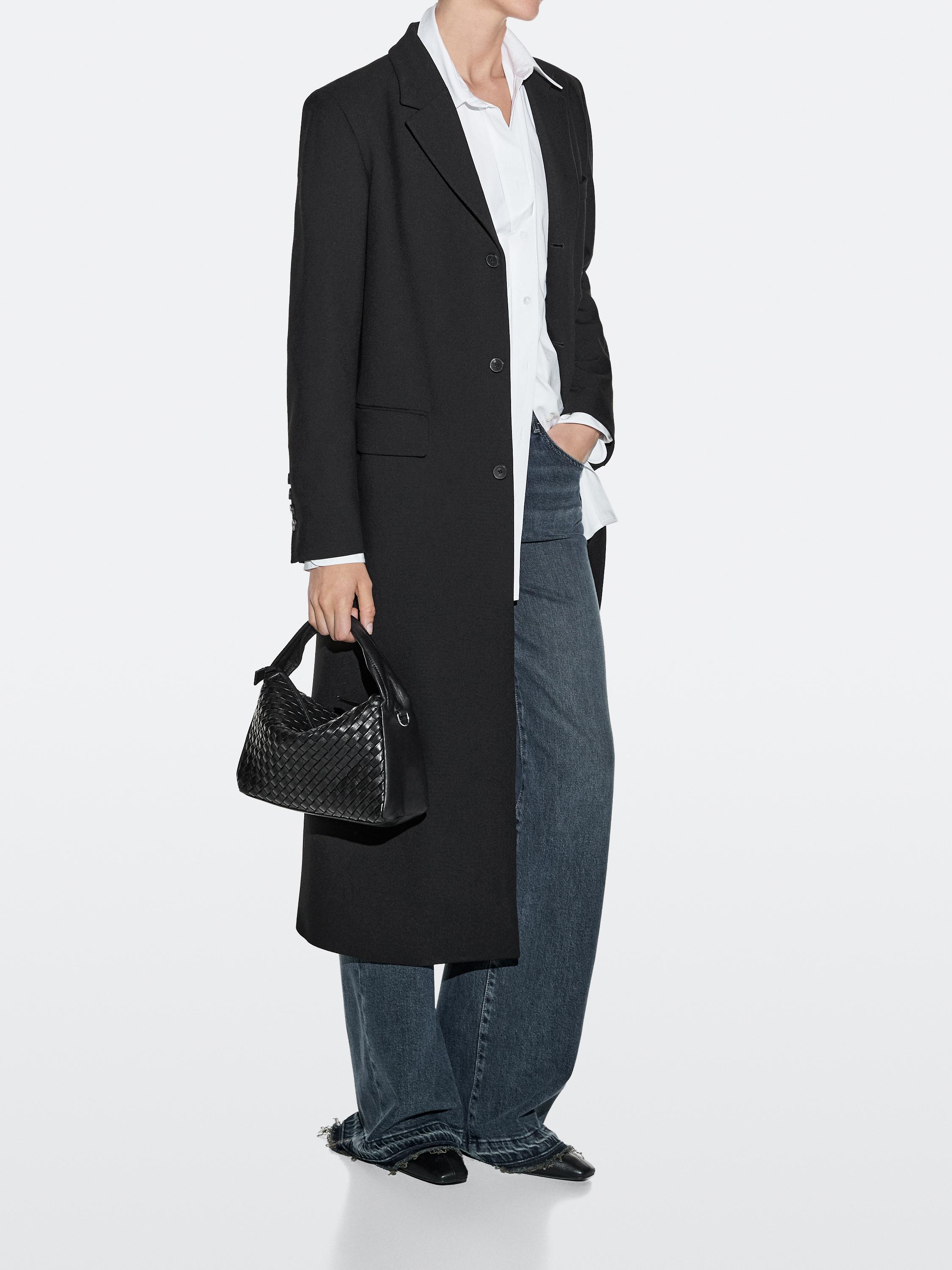 Плетеная сумка среднего размера из кожи наппа Massimo Dutti, black
Плетеная сумка среднего размера из кожи наппа Massimo Dutti, black