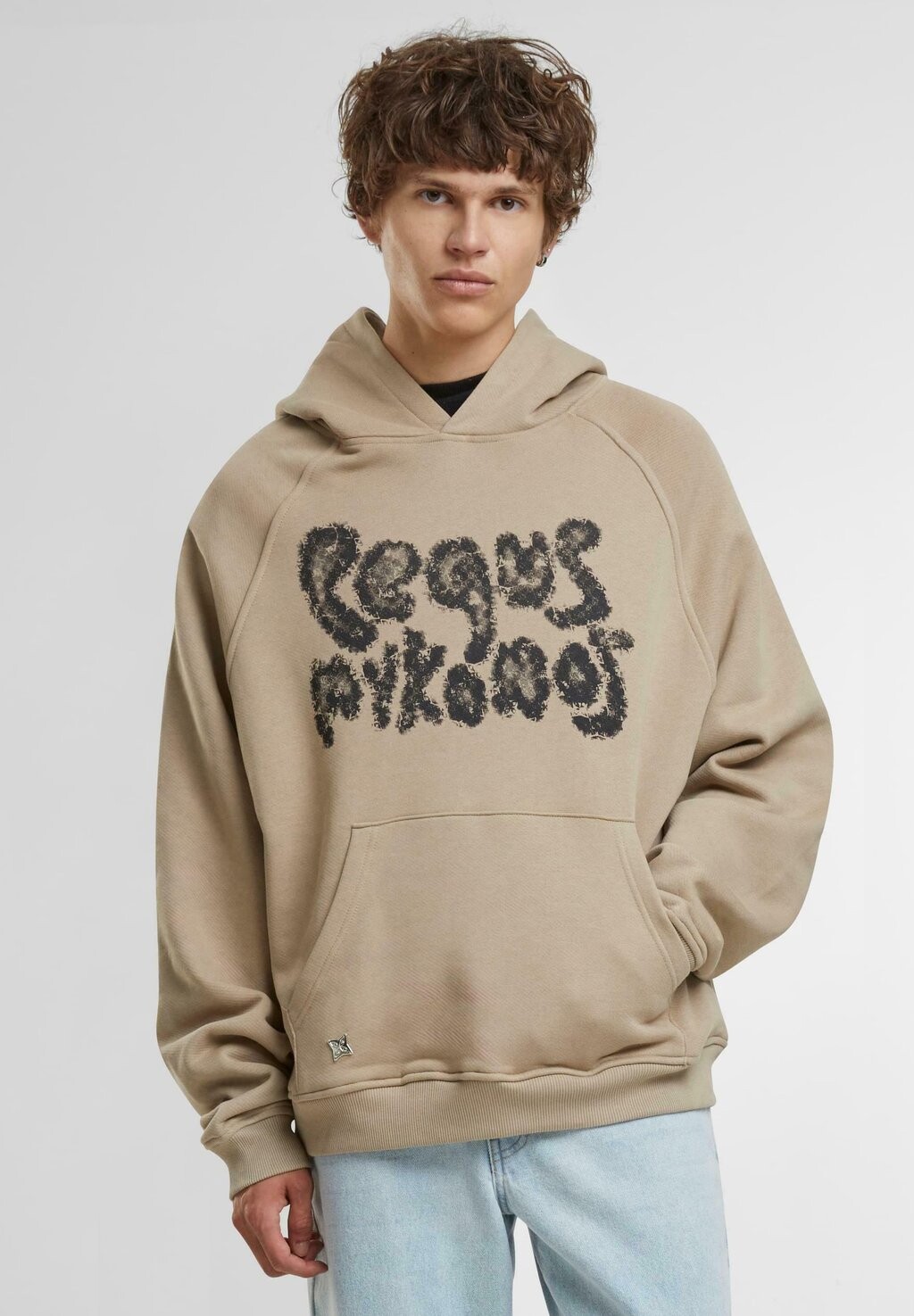 Толстовка с капюшоном BUBBLE LOGO PEQUS, коричневый
Толстовка с капюшоном BUBBLE LOGO PEQUS, коричневый