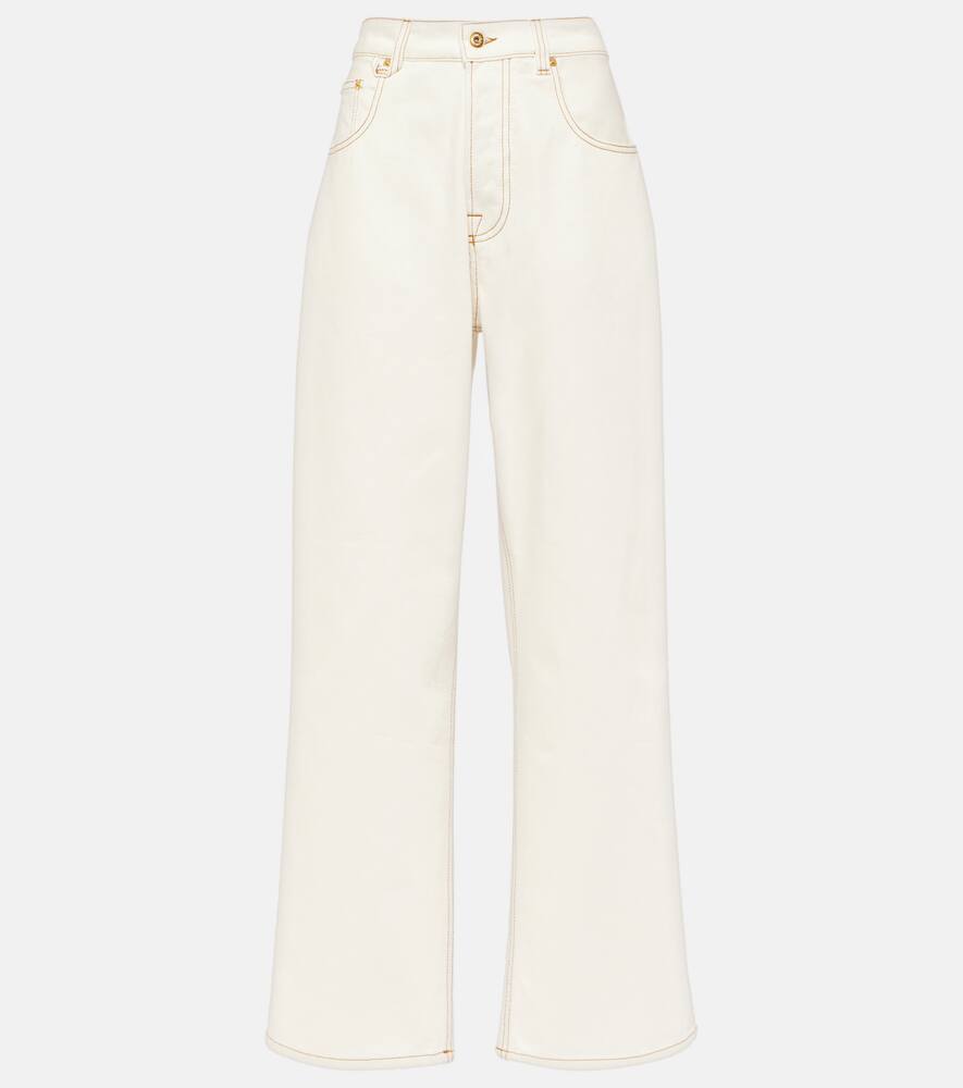 Джинсы Le de-Nîmes Large широкого кроя Jacquemus, Off-White/Tabac
Джинсы Le de-Nîmes Large широкого кроя Jacquemus, Off-White/Tabac